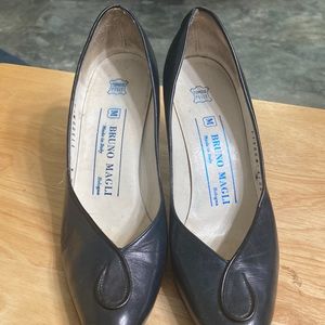 Navy Blue Bruno Magli-Size 6AA